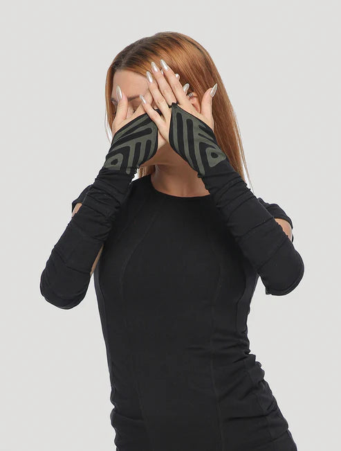 Adinkra gloves