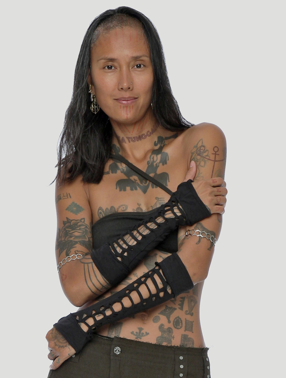 Braided gloves